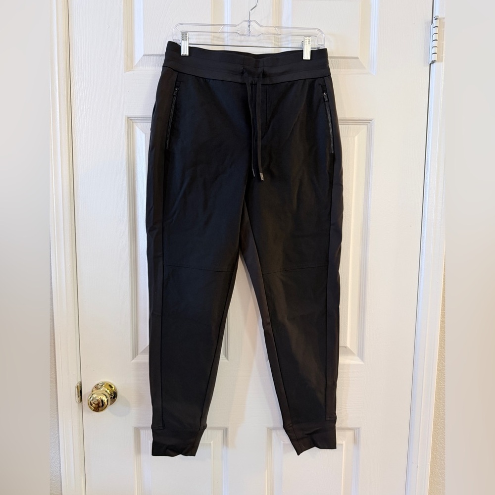 Athleta Headlands Hybrid Trek Mid Rise Black Jogger Pants - Women’s 8 - Picture 2 of 7